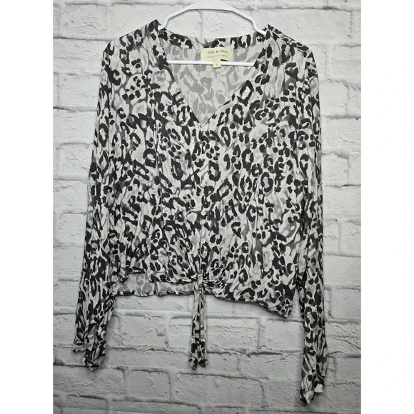 Anthropologie Cloth & Stone Large Animal Print Cropped Tie Waist Long Sleeve. - Picture 2 of 9